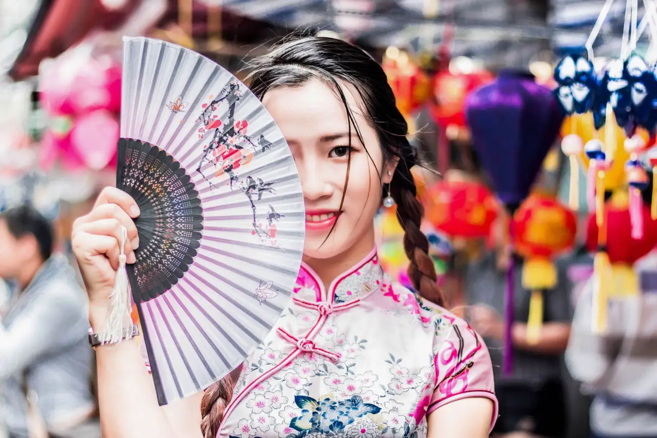 2025年无线AP技术演进趋势与企业网络升级选型指南封面图